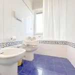 Apartamento Casa Vista Mare Box Auto - 5' - Wifi *